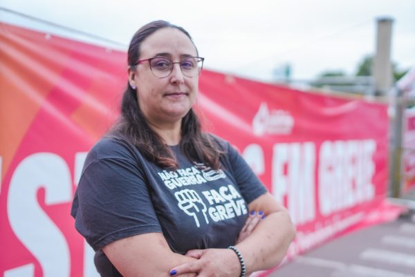 MAG03876(1) MAG03876(1)