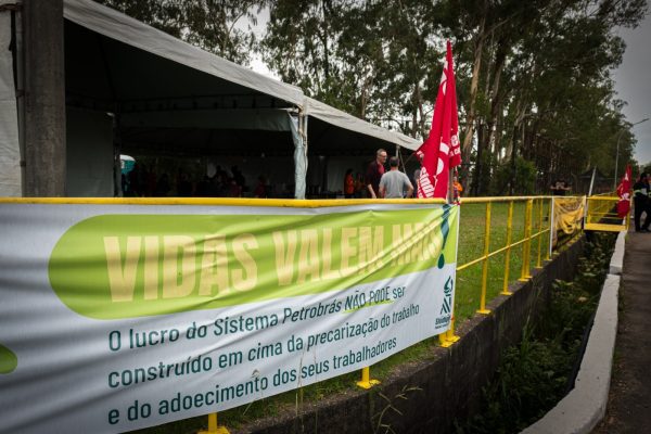 WhatsApp Image 2025-12-16 at 10.56.04 (1) WhatsApp Image 2025-12-16 at 10.56.04 (1)