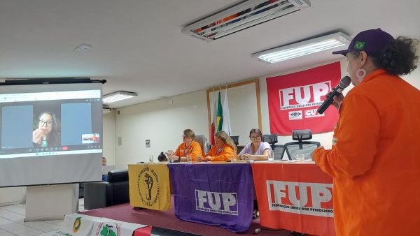 Primeira mesa Encontro de Mulheres Primeira mesa Encontro de Mulheres