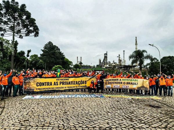 Luta contra as privatizações durante o governo Bolsonaro Luta contra as privatizações durante o governo Bolsonaro