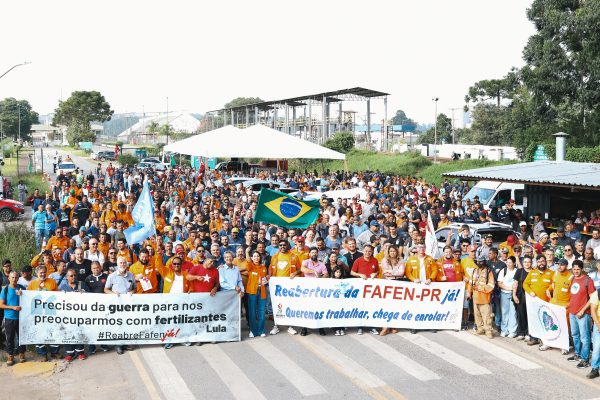 Luta contra as privatizações durante o governo Bolsonaro Luta contra as privatizações durante o governo Bolsonaro