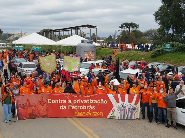 Luta contra as privatizações durante o governo Bolsonaro Luta contra as privatizações durante o governo Bolsonaro